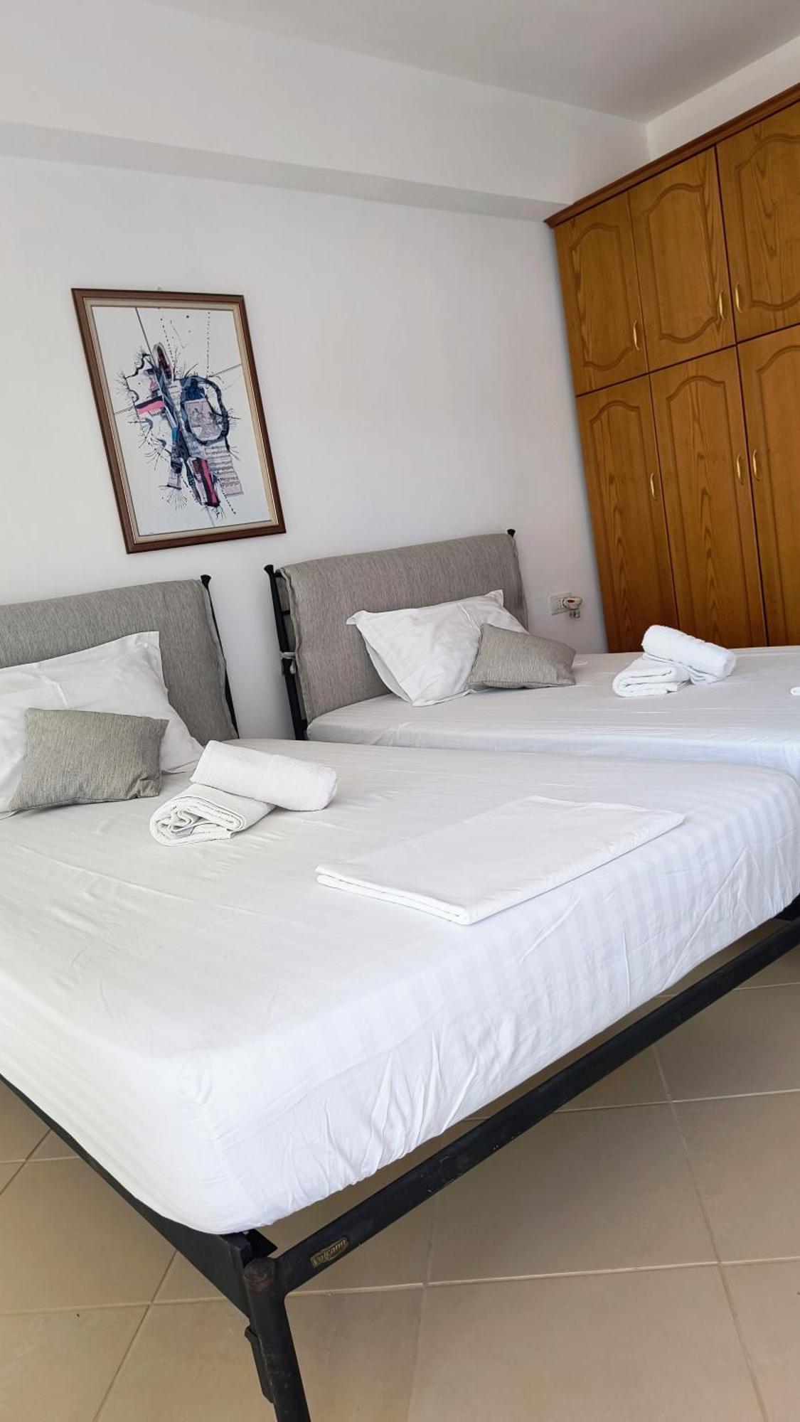 Polyxeni Apartments & Rooms 科帕罗 外观 照片