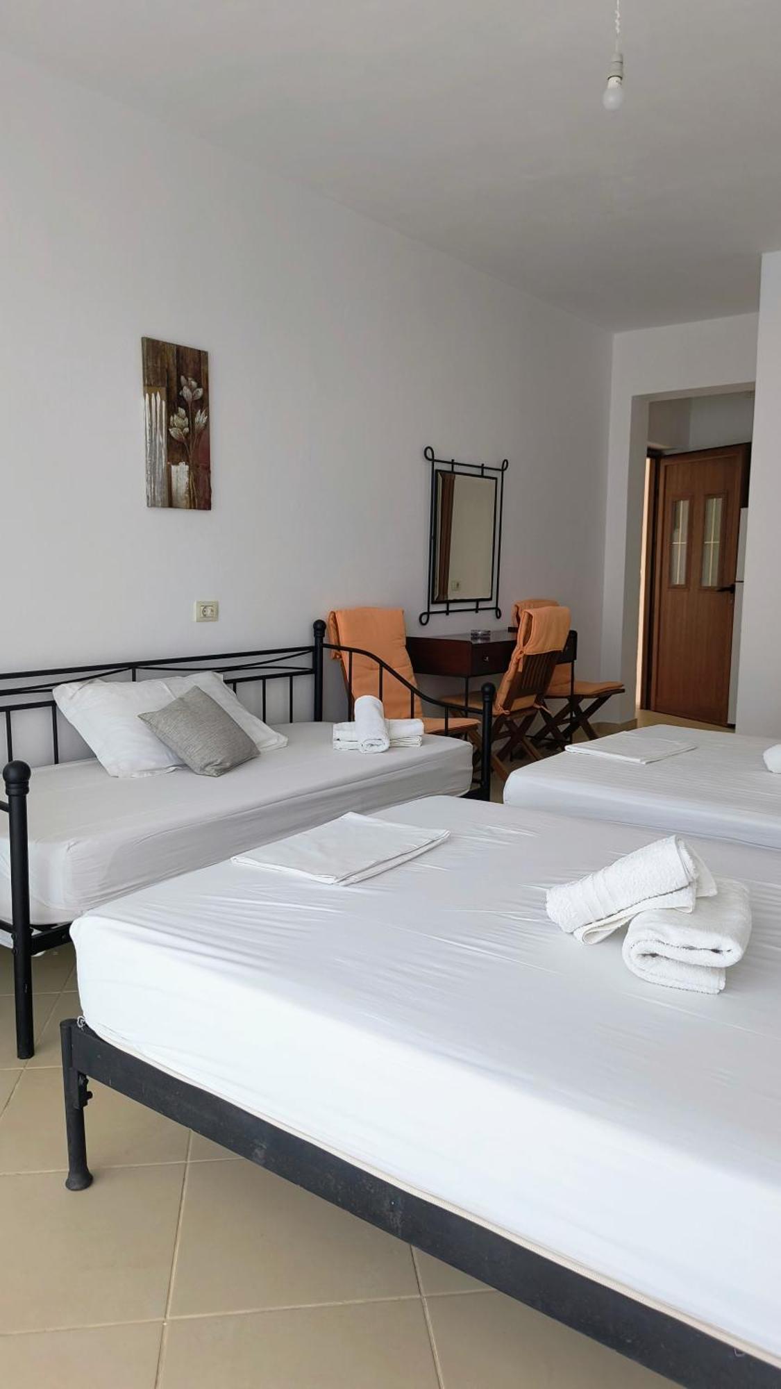 Polyxeni Apartments & Rooms 科帕罗 外观 照片