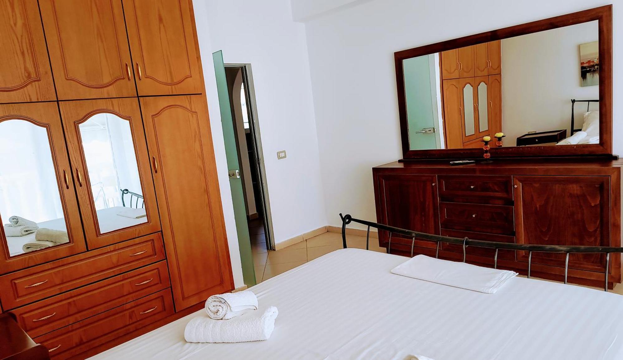 Polyxeni Apartments & Rooms 科帕罗 外观 照片